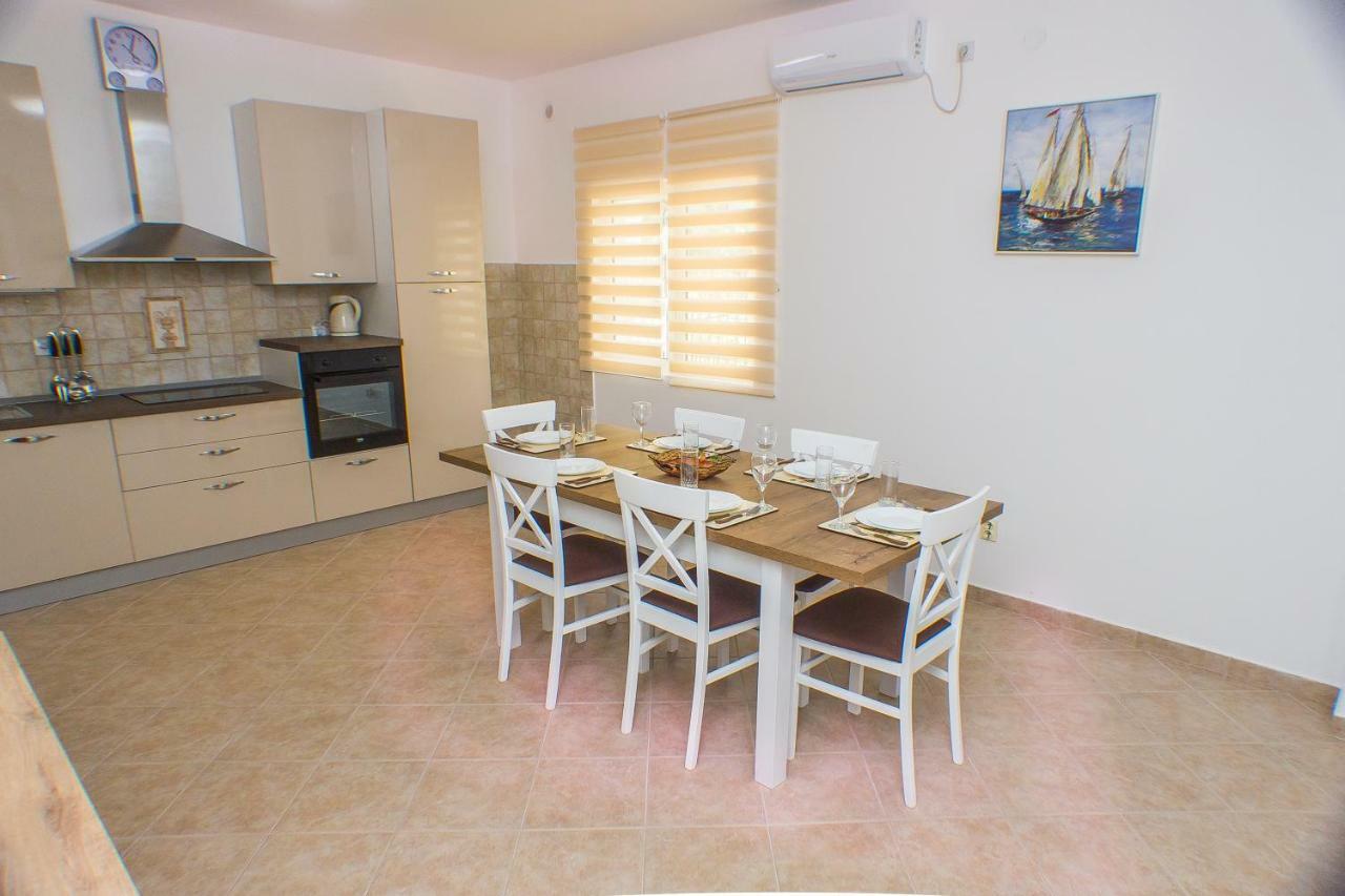 Villa Svetlana Prcanj Ngoại thất bức ảnh